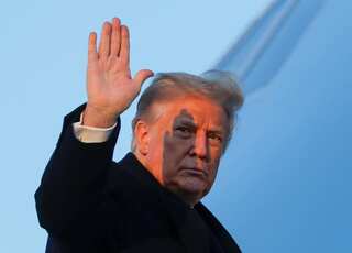 US lawmakers block Trump's changes to coronavirus aid package