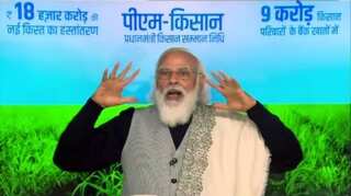 PM Narendra Modi lashes out at Mamata Banerjee over centre's scheme for farmers