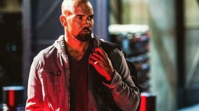 'S.W.A.T.' star Shemar Moore reveals he's COVID-positive