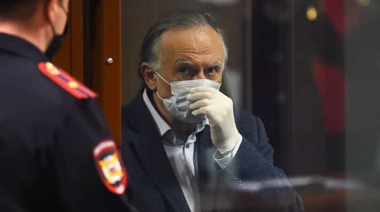 Russian historian, who received France's Legion d'Honneur, sentenced for butchering girlfriend