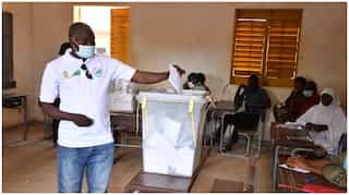Niger citizens vote in a historic election