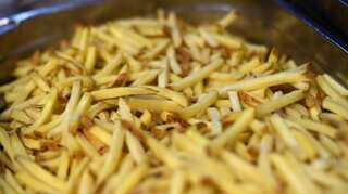 Britain to restrict advertisement of unhealthy food starting April 2022