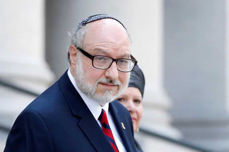 Convicted US spy Pollard arrives in Israel Convicted US spy Pollard arrives in Israel