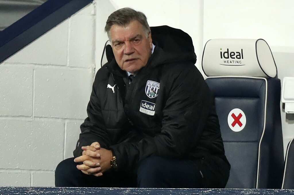 'I'm very concerned...' - West Brom's Sam Allardyce calls for 'circuit-break' in Premier League 'I'm very concerned...' - West Brom's Sam Allardyce calls for 'circuit-break' in Premier League