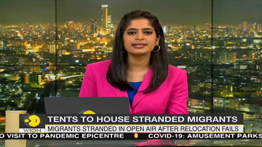 Bosnian military sets up tents for stuck migrants