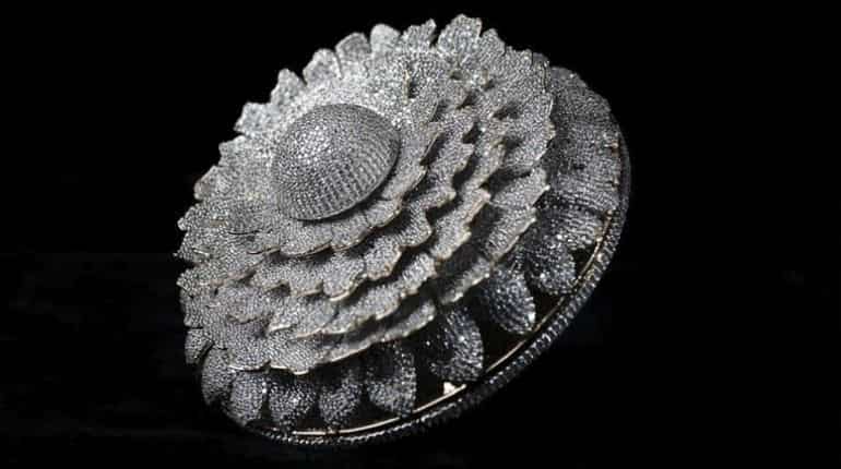 Ring with over 12,000 diamonds from India sets world record
