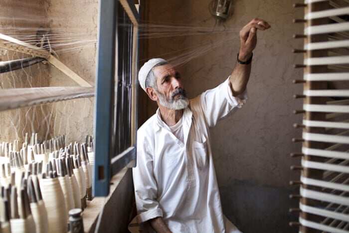 5,000 families left in silk production in Afghanistan, war diminishes demand for silk