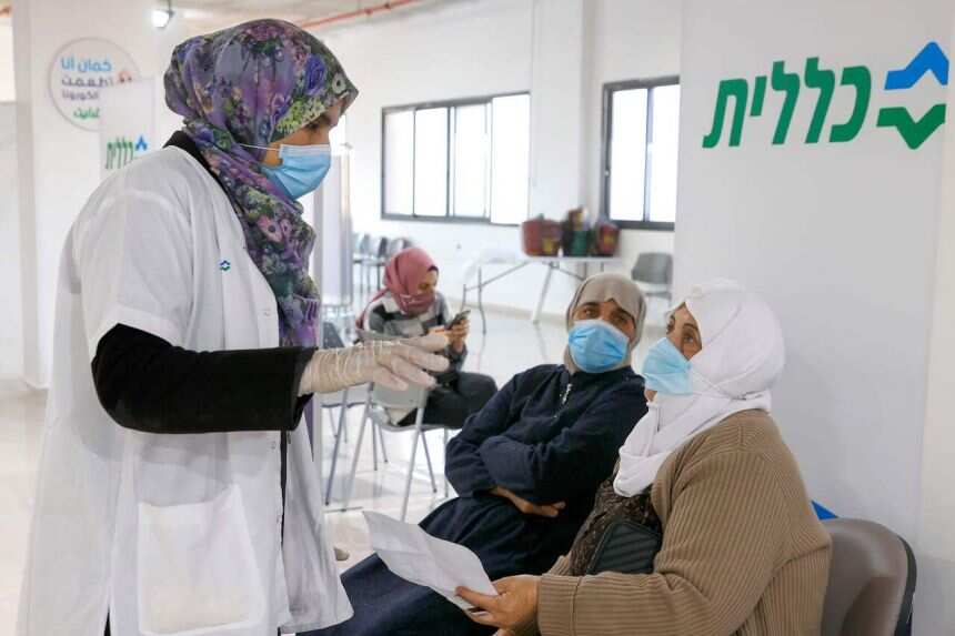 Amnesty calls on Israel to give Palestinians Covid vaccine