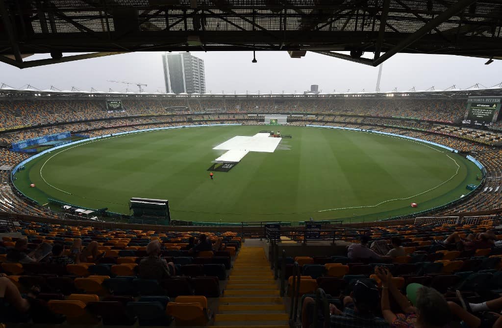 Brisbane virus lockdown raises concerns over cricket Test