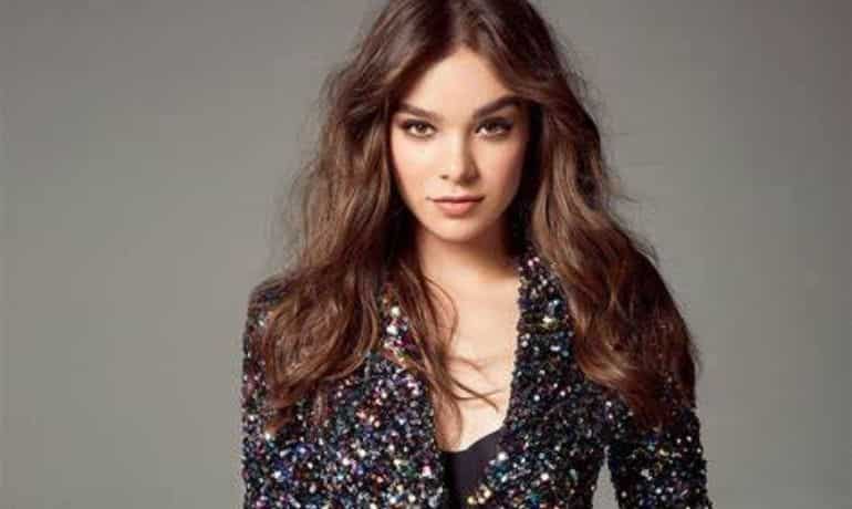 Hailee Steinfeld 'honoured' to star in 'Hawkeye' series Hailee Steinfeld 'honoured' to star in 'Hawkeye' series