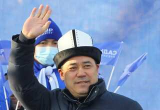 Nationalist politician likely to win Kyrgyz presidential vote