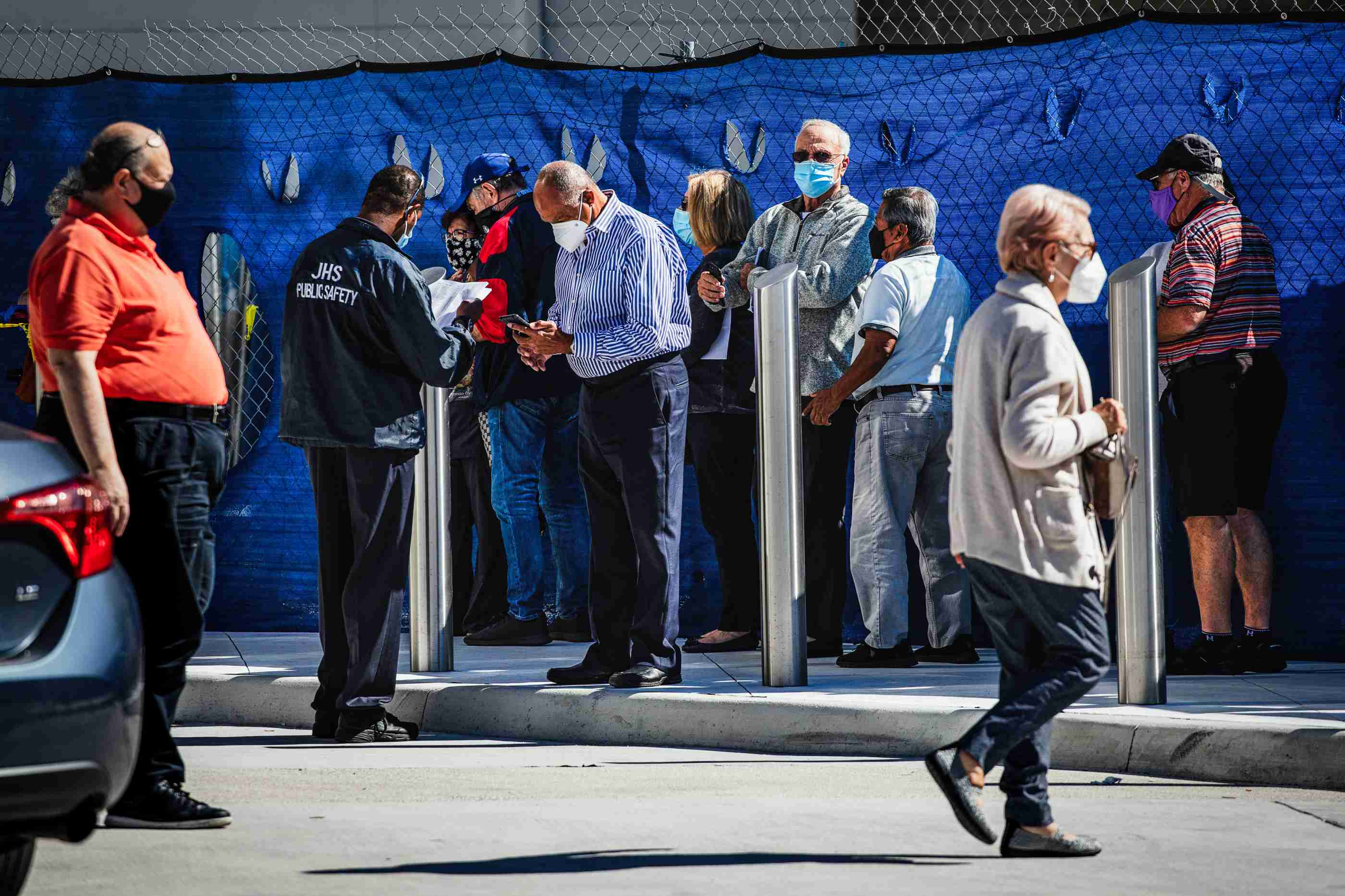 Pressure grows for states to open vaccines to more groups of people Pressure grows for states to open vaccines to more groups of people