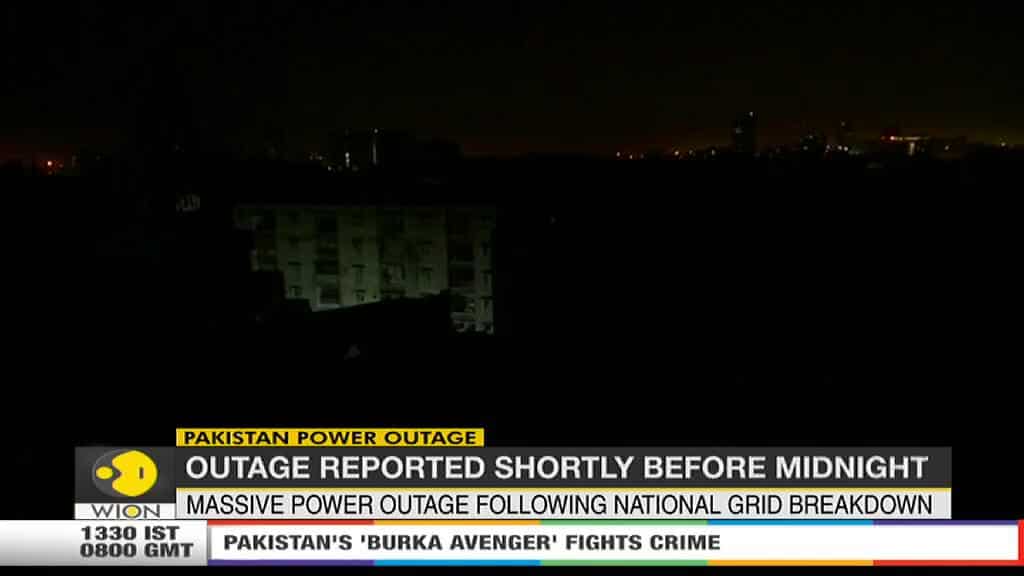 Massive power outage in Pakistan following national grid breakdown