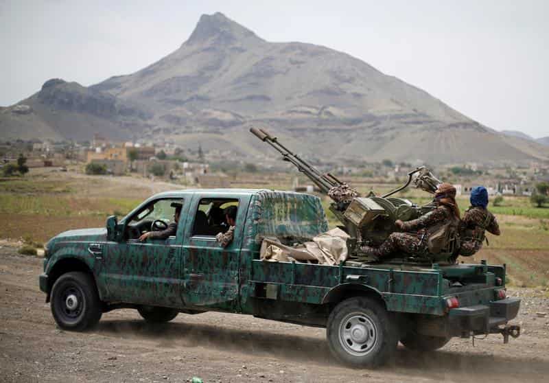 Yemen accuses Houthi rebels of using human shields