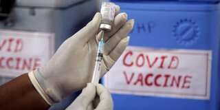 India: Health workers administering Covishield at unauthorised vaccine centre busted