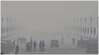 Cold wave grips Delhi, mercury dips to 3.2 degrees Celsius