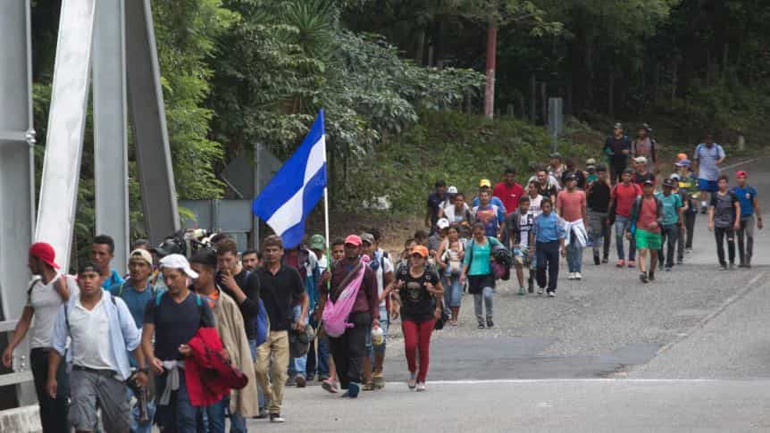 US-bound migrant caravan in Guatemala swells to over 8,000 people US-bound migrant caravan in Guatemala swells to over 8,000 people