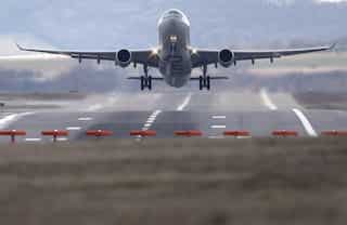 India extends ban on international flights till August 31