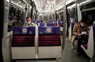 Don't talk on the subway, say French doctors, to limit COVID-19 spread