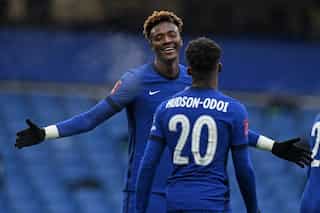 Tammy Abraham treble takes Chelsea into FA Cup fifth round