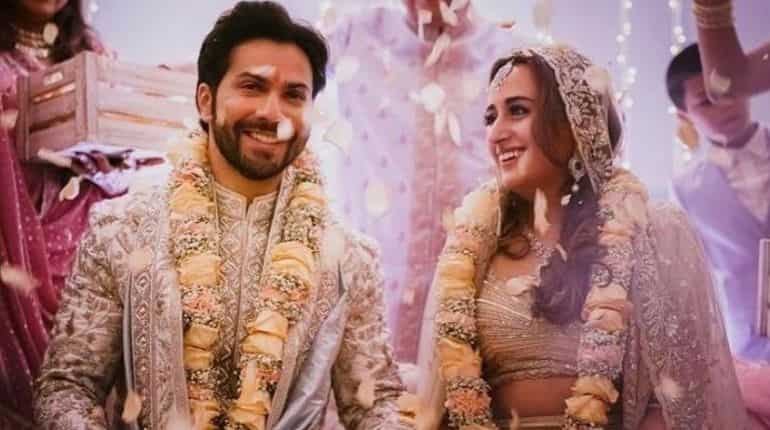 Varun Dhawan tweets a heartfelt message for fans post his wedding to Natasha Dalal Varun Dhawan tweets a heartfelt message for fans post his wedding to Natasha Dalal