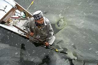 Tourism industry mass vaccinating tourist stake holders in J&K