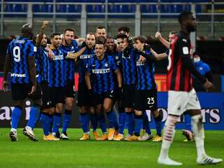 Late Eriksen winner sends Inter into Italian Cup semis as Ibrahimovic sees red