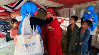 Taliban backs vaccine drive as Afghan government receives $112 million funding pledge