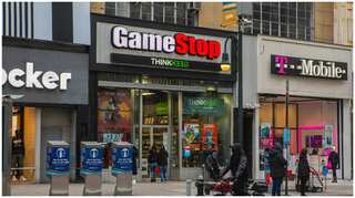 Trading curbs reverse GameStop rally, angering upstart traders