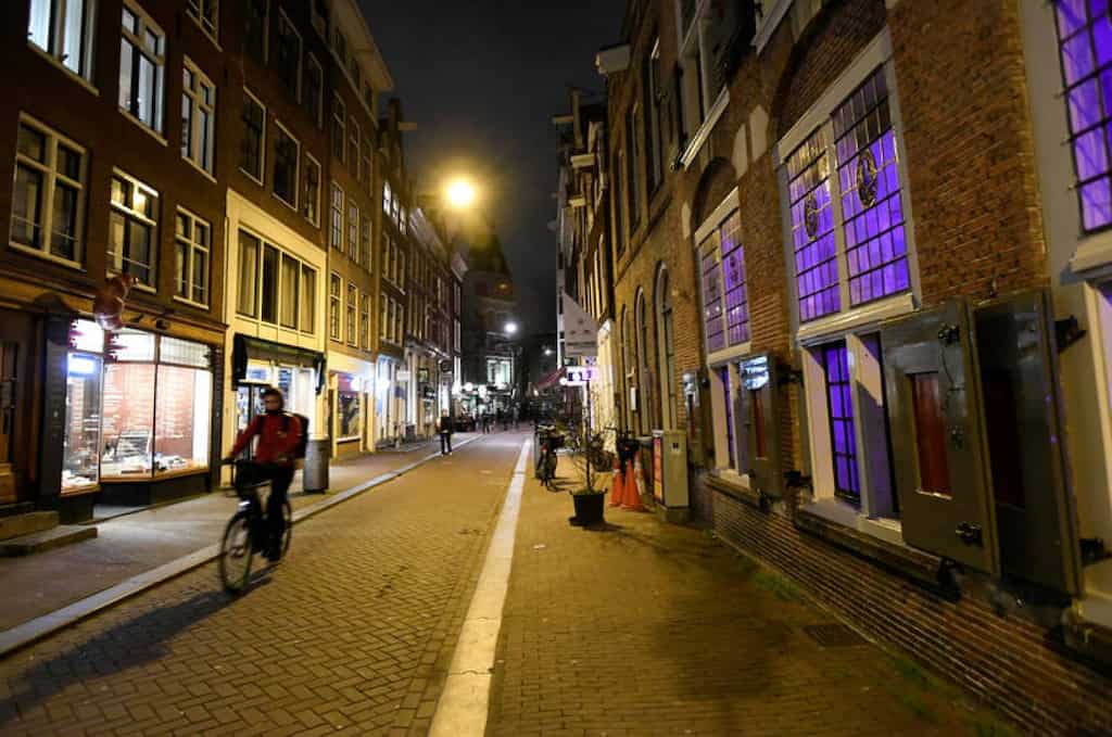 Dutch reimpose some curbs after virus spike