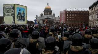 Sunday's pro-Navalny protesters were 'hooligans and provocateurs': Russia