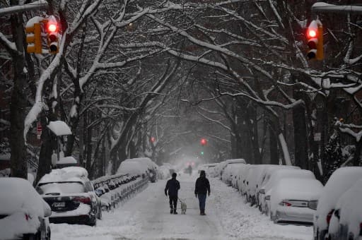 Powerful snowstorm disrupts COVID-19 vaccination drive in New York Powerful snowstorm disrupts COVID-19 vaccination drive in New York
