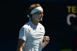 Zverev battles to ATP Cup win over Shapovalov, Italy reach semis