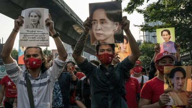 Myanmar: Rohingyas condemn ouster of democratically-elected govt