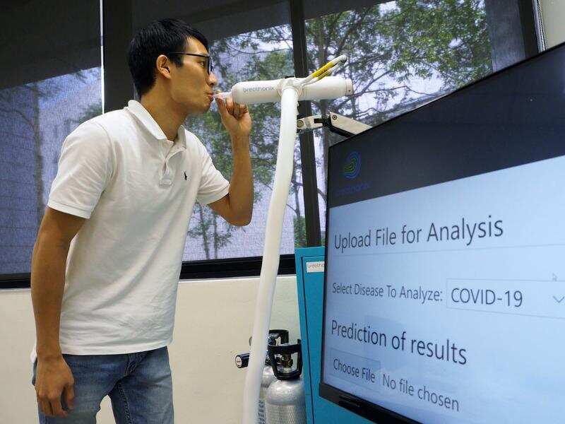Indonesia deploys coronavirus breath analyser at train stations
