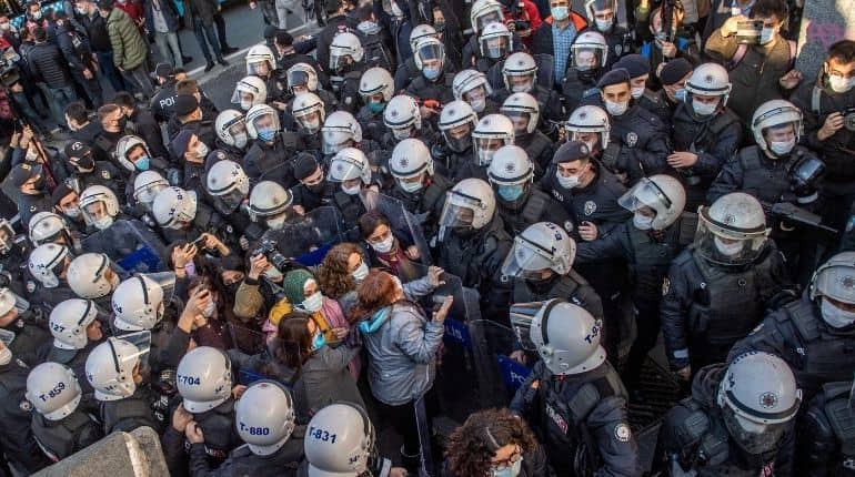 Turkey continues to detain student protesters despite US condemnation Turkey continues to detain student protesters despite US condemnation