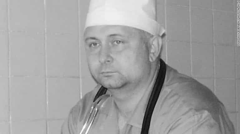 Top Russian doctor who treated Navalny after poisoning dies Top Russian doctor who treated Navalny after poisoning dies