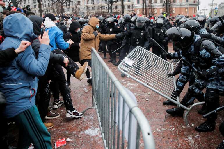 Russia expels diplomats from European nations over Navalny protests Russia expels diplomats from European nations over Navalny protests