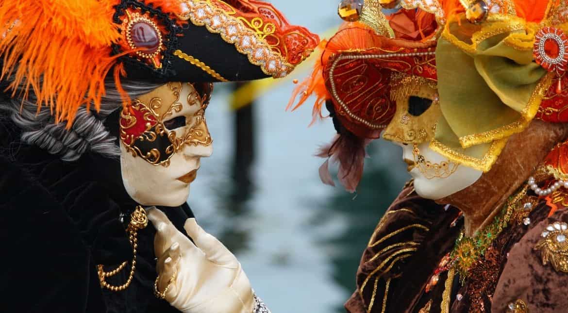 Venice still magical as tourist-free carnival kicks off