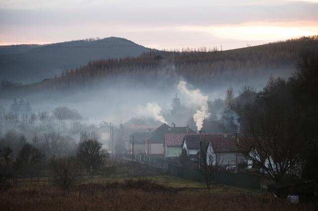 Hungary's household pollution levels are rising; Watch report