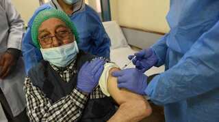 Pak begins to register elderly for Covid-19 vaccination