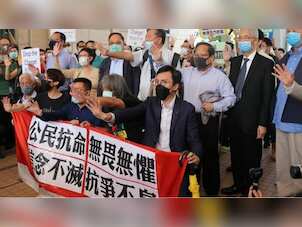 Thousands of Hong Kong citizens sign up for new UK visa