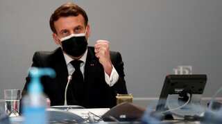 As Macron opens attack on Islamic State, France faces a potential military rebellion