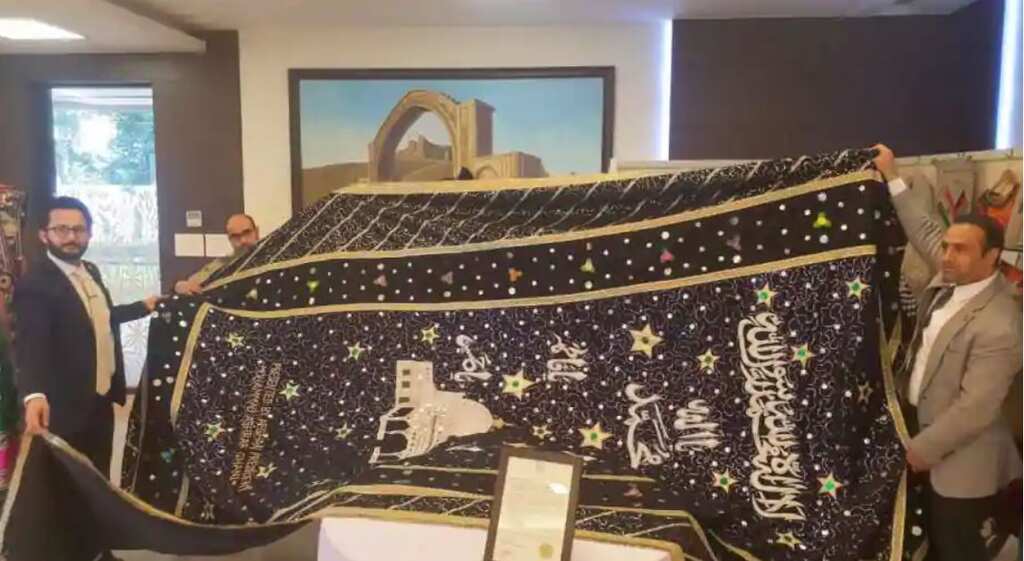 Afghan Prez Ashraf Ghani sends sacred chadar to Ajmer Sharif