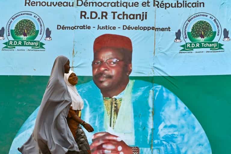 Niger political veterans face off in presidential vote Niger political veterans face off in presidential vote