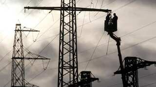 India's annual electricity use down for the first time in at least 35 years