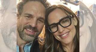 Mark Ruffalo, Jennifer Garner bring back '13 Going On 30' nostalgia with new picture