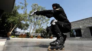 Meet Karachi's cops who roll on 'blades' to catch criminals