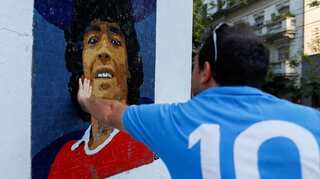 Argentine fans demonstrate to demand 'justice' for Diego Maradona
