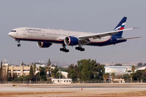 Boeing 777 makes emergency landing in Moscow after engine trouble